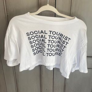 Social tourist crop top.